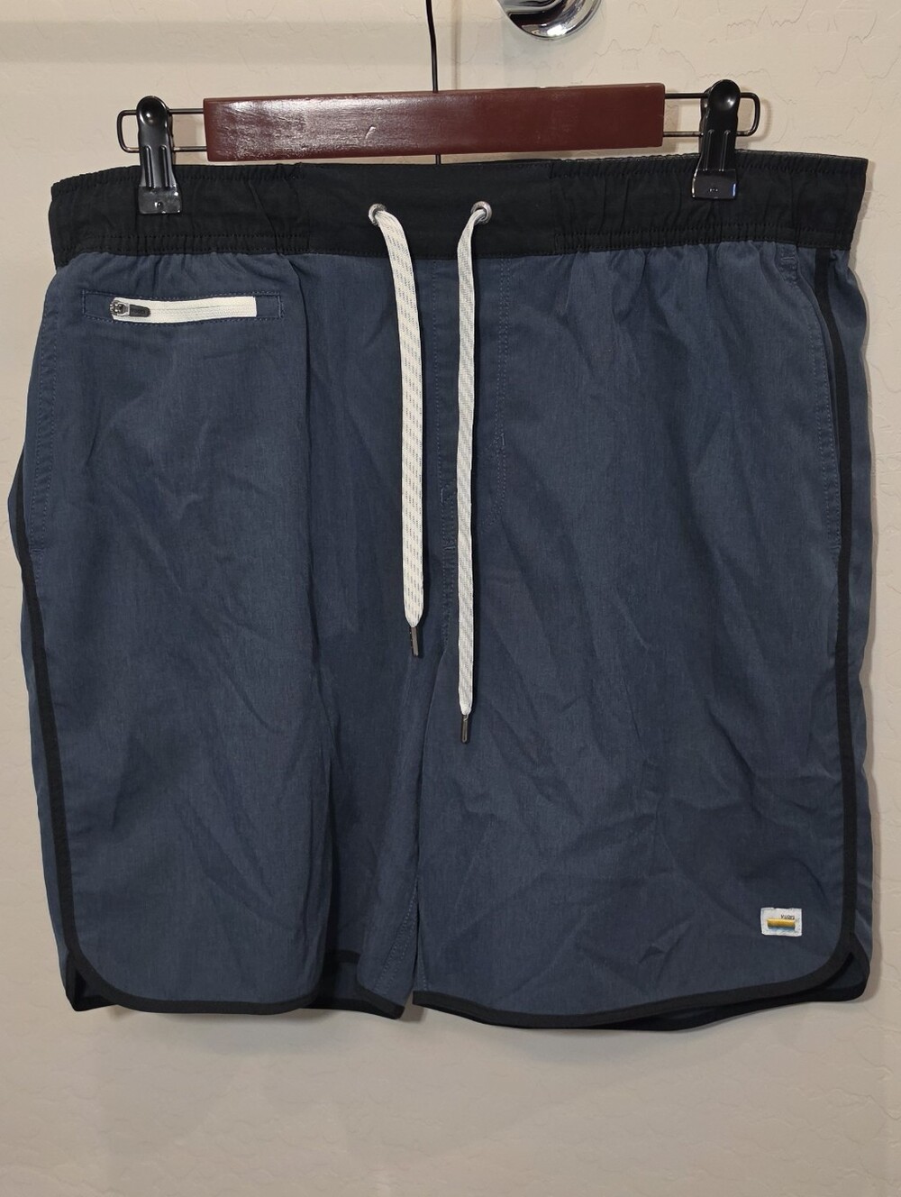 Vuori Banks Shorts (V330 Style)
